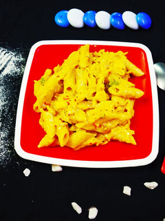 अल्फ्रेडो मैगी पास्ता (Alfredo maggi pasta recipe in hindi) रेसिपी मुख्य फोटो