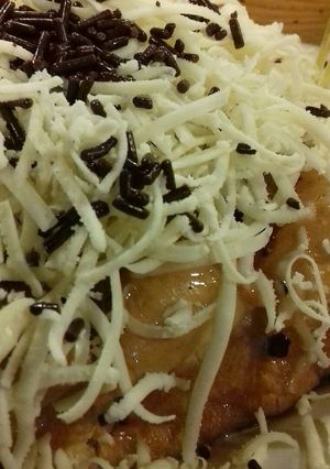 Foto resep Roti pisang panggang susu coklat keju yummy..