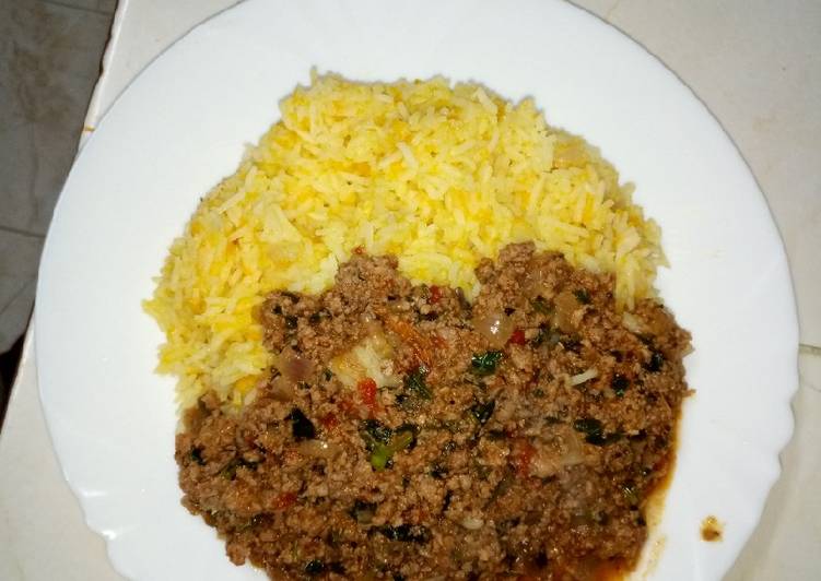 Steps to Make Super Quick Homemade Carrot rice and spicy ground beef