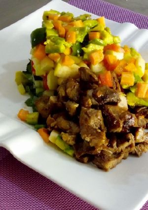 A picture of Thai beef salad.