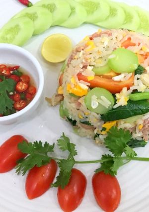 รูปของ ข้าวผัดแหนม