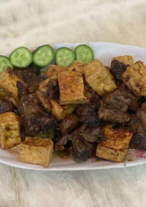 Hình của món Sườn non kho đậu khuôn.