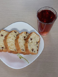 عکسی از دستور کیک کشمشی