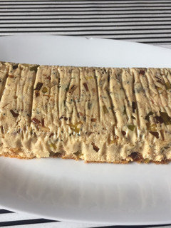 Una foto de Pastel de puerro y gambas