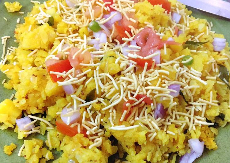 Recipe of Perfect बटाटा पोहा टेस्टी टेस्टी नाश्ता