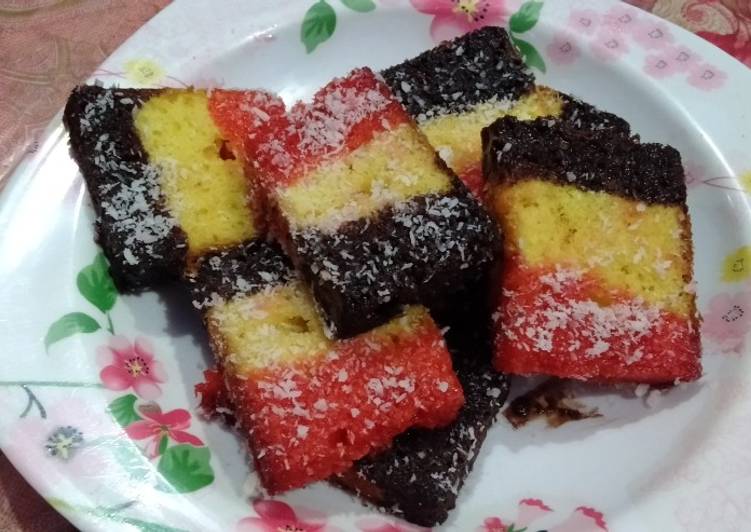 Recipe of Quick 2 in 1 lamingtons 😋 strawberry &amp; chocolate