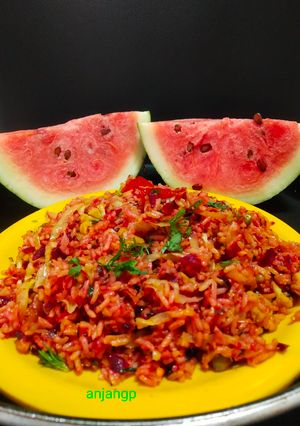 झटपट रंगीला पुलाव (jhatpat rangila pulav recipe in marathi) रेसिपी चे मुख्य फोटो 