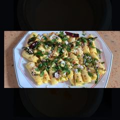 A picture of Khandvi.