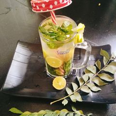 A picture of Virgin mojito 🥤🥤🥤😍😍.