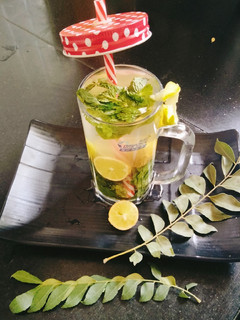 A picture of Virgin mojito 🥤🥤🥤😍😍.