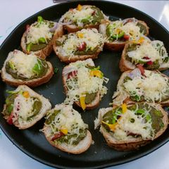 A picture of Pesto crostini.