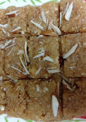 A picture of Ghee ke mawa ki burfi.