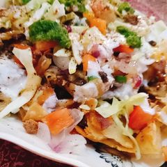 A picture of Papdi chaat.