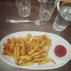 A picture of French fries.