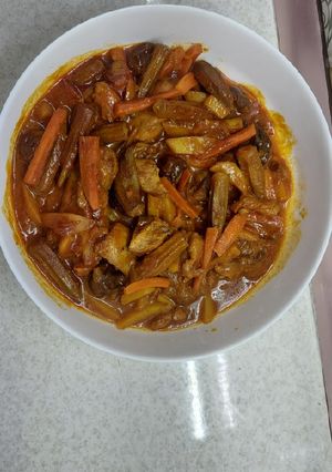 عکسی از دستور خورشت بوقلمون و بامیه