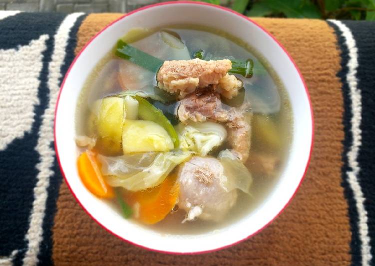 Bagaimana Membuat Sup bakso mix tetelan daging Yang Bikin Ngiler