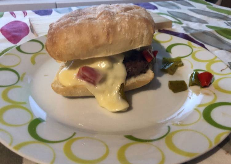Hamburguesa de wagyu y queso raclette🍔