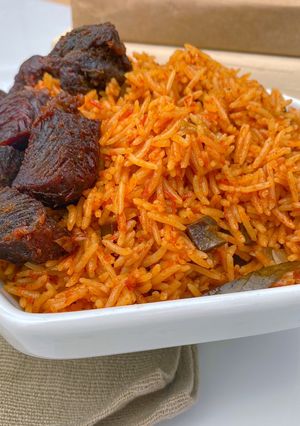 A picture of Smokey party jollof rice.