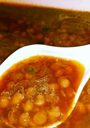 A picture of Chana Gravy.