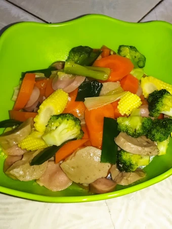 Langkah Gampang Membuat Resep Capcay sosis bakso yang Sempurna Anti Ribet, Uenak Banget