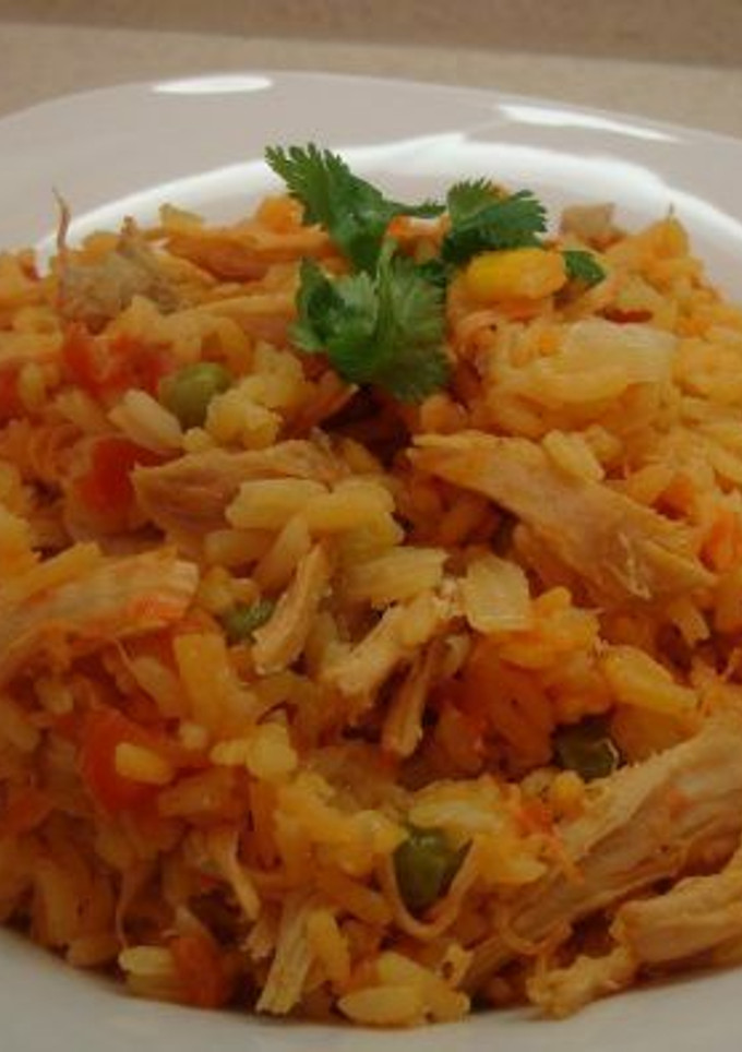 Una foto de Arroz con pollo versión colombia
