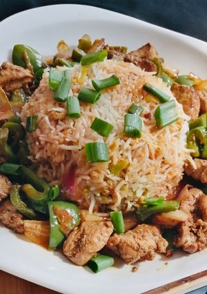 A picture of Dry chicken chilli.