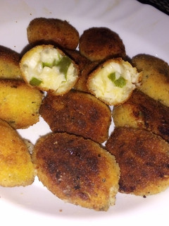 Una foto de Croquetas de merluza y pimiento