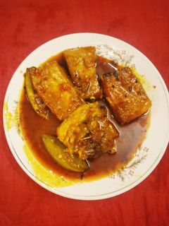 রুই মাছের ঝোল (Rui macher jhol recipe in Bengali) রেসিপির প্রধান ছবি