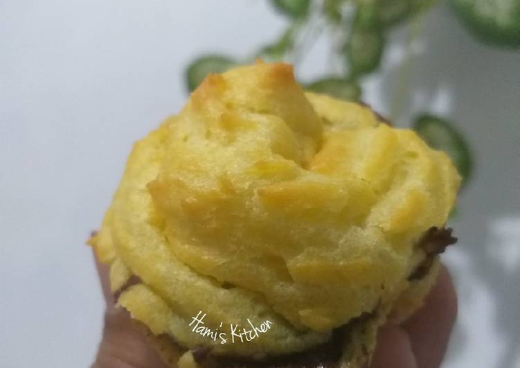 Choux/Soes Basah Isi Coklat