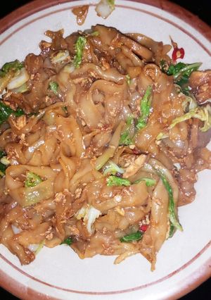 Foto resep Kwetiau goreng baso, ayam suwir