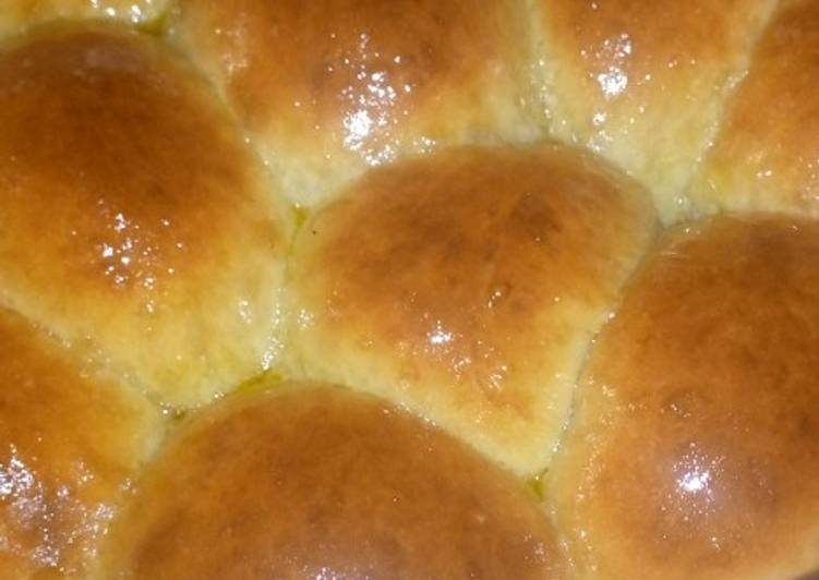 Simple Way to Prepare Homemade Soft and fluffy dinner rolls