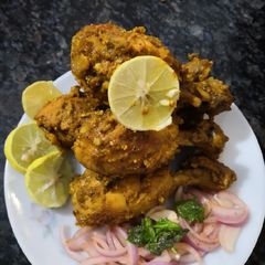 A picture of Smoky tandoori chicken drumstick.