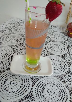 A picture of Mixed fruits mocktail.
