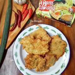 A picture of Bakwan indomie.