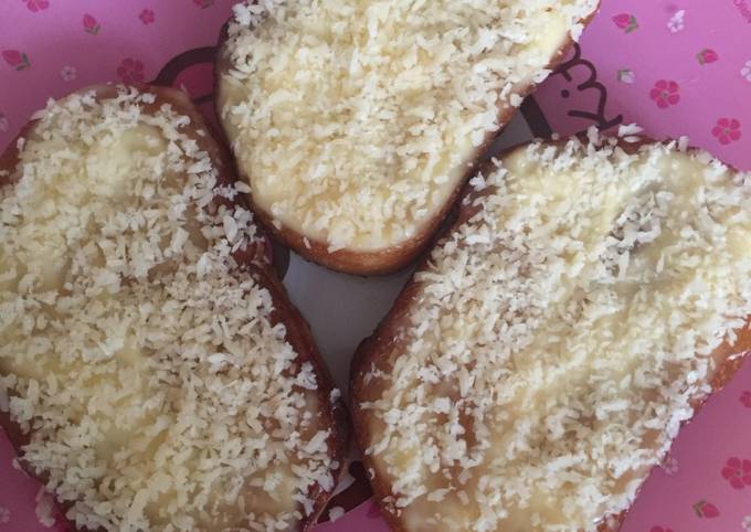 Гренки, Натёртые Чесноком С Майонезом И Твёрдым Сыром - Пошаговый Рецепт С  Фото. Автор Рецепта Николай . - Cookpad