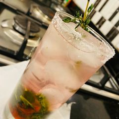 A picture of Pink Petal Gin and Tonic.