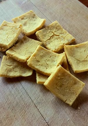 Una foto de Galletas tipo crackers de garbanzos