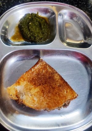 A picture of Rava dosa.