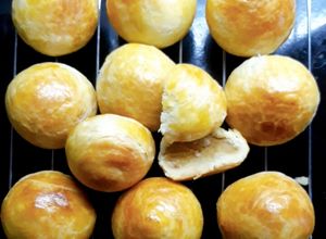 รูปของ Tau sar piah/Malaysian style (savoury mung bean paste biscuit) เปี๊ยะไส้ถั่ว (เค็ม)