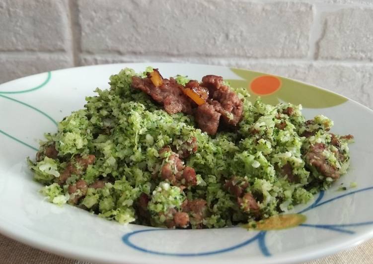Cuscús vegetal con carne picada y mango