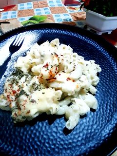 চীজি বেকড পাস্তা (cheesy baked pasta recipe in Bengali) রেসিপির প্রধান ছবি