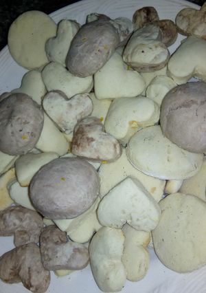 Una foto de Tapitas de maicena (se pueden usar como galletitas)