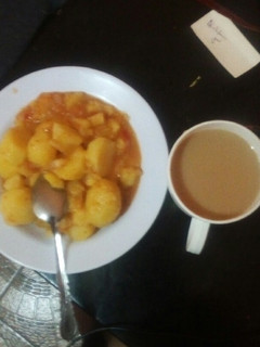 A picture of Matoke served with tea#marathonrecipe.
