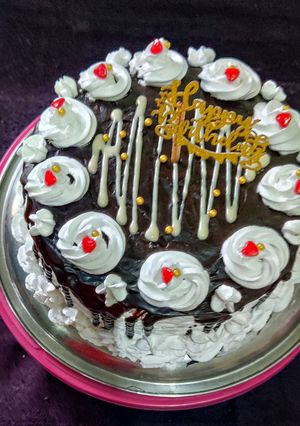 चॉकलेट गनाश सूजी केक(Chocolate ganash suji cake recipe in hindi) रेसिपी मुख्य फोटो