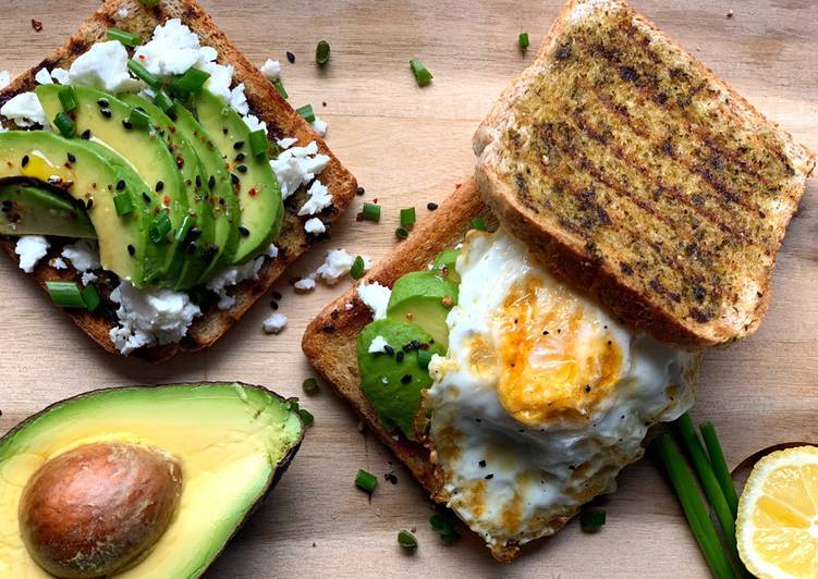 Avocado-Feta-Sandwich