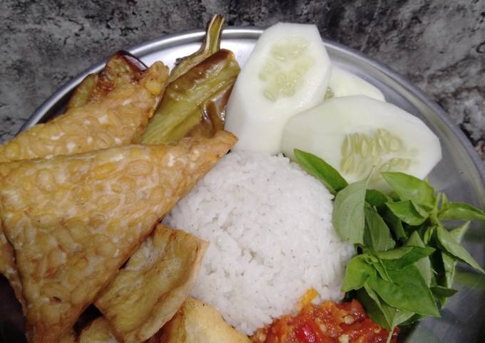 Resep: Sambal Penyetan Murah