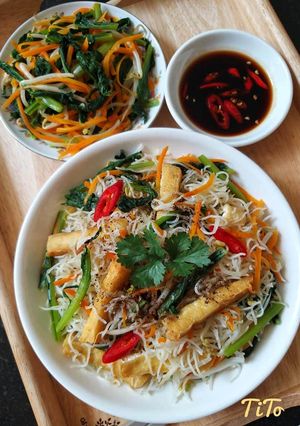 Hình của món Bún gạo xào chay.