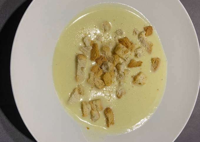 Vichyssoise con Thermomix Receta de EstherMR- Cookpad