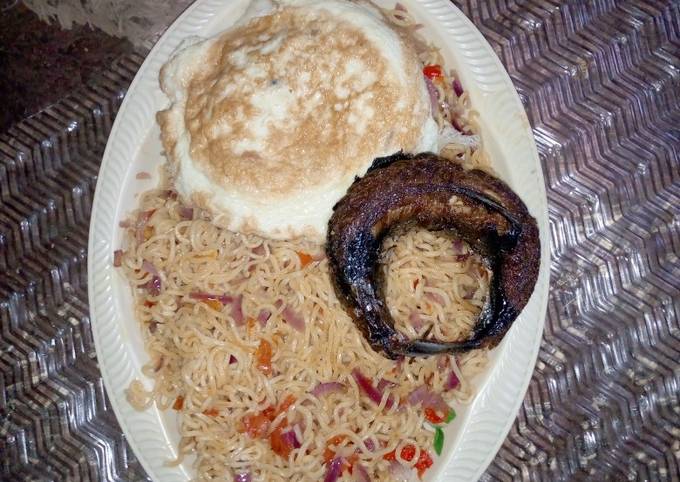 Fried indomie noodles