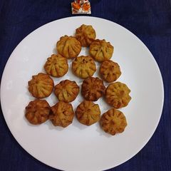 Fried Modak A picture of Fried Modak.